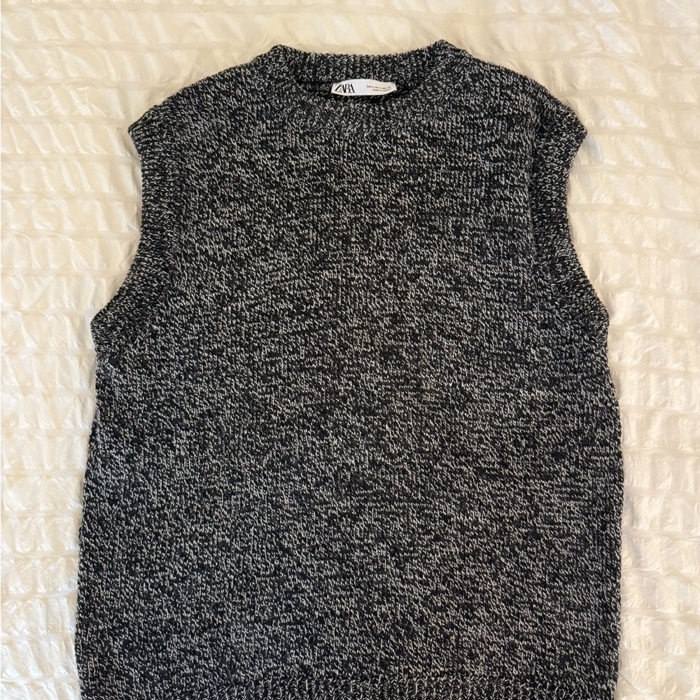 Zara Monochrome Knit Sweater